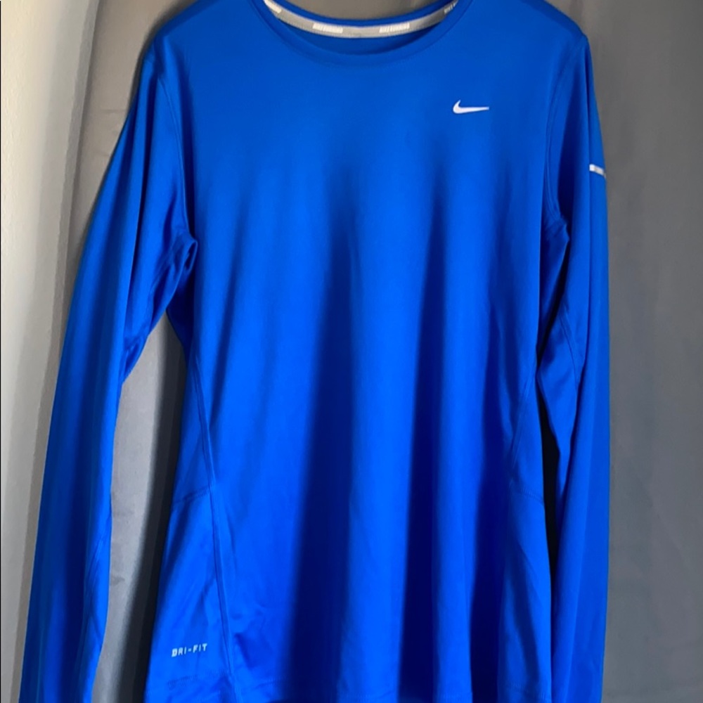 Nike dry fit top
